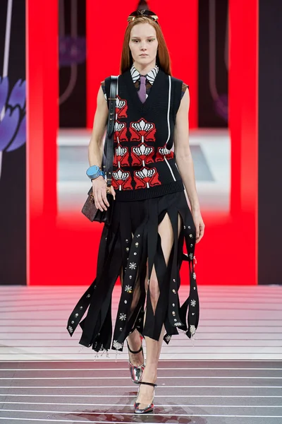 Look 43